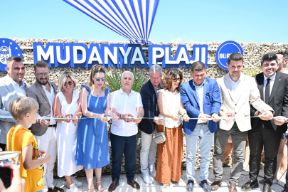 Büyükşehir tarafından yenilendi; Mudanya Plajı hizmete açıldı