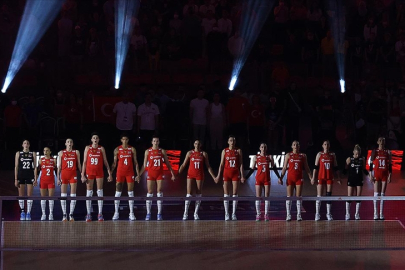 A Milli Kadın Voleybol Takımı, Paris 2024'te ilk servisini yarın kullanacak