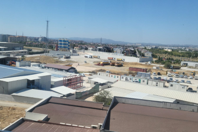 Evlerin yanında çimento tesisi: Belediye mühürlüyor, şirket kırıyor