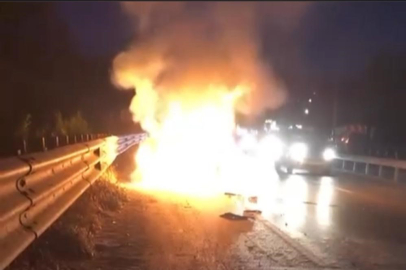 Bursa'da arıza yapan araç bomba gibi patladı