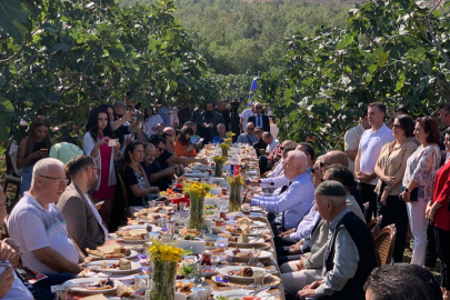 İncir bahçesinde tanıtım toplantısı; Bursa farklı bir lezzet şölenine sahne olacak