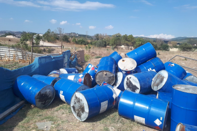 Boş arsada 80 adet zehirli etil kloroformat varili bulundu