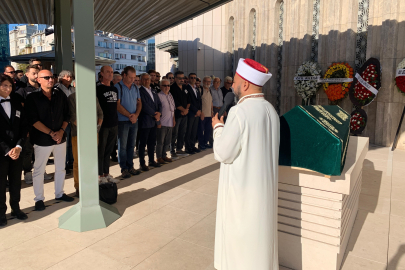 Uçak kazasında ölen pilot Ünal Aster son yolculuğuna uğurlandı