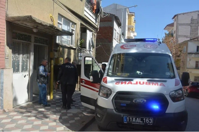 Balkonda çamaşır asarken komşusunun cesedini gördü