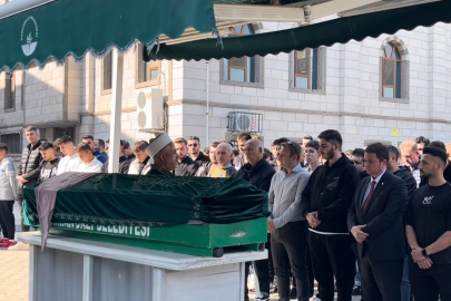 Ayrılma aşamasındaki eşi tarafından öldürülen diş doktoru toprağa verildi