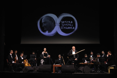 Melihat Gülses ve Nida Ateş, Atatürk’ün sevdiği şarkıları seslendirdi