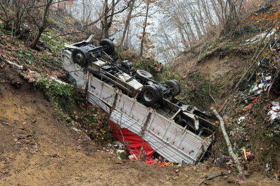 İznik'te ormana yuvarlanan kamyona 4 gün sonra ulaşıldı