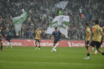 Bursaspor Van Spor FK'ya penaltılarla 9-8 yenilerek elendi