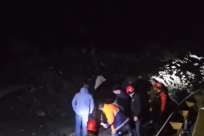 Artvin’de heyelan nedeniyle yol kapandı