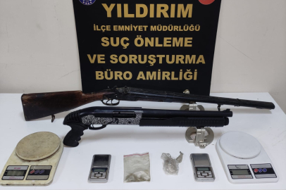 Cezaevi firarisi ve arkadaşları 3 polisi yaraladı