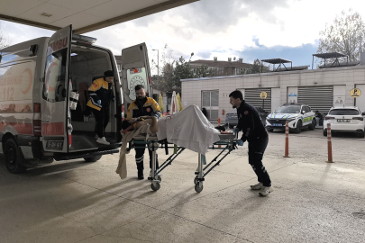 Anahtar unutulunca iple balkona sarkıtılan genç 3'üncü kattan düştü