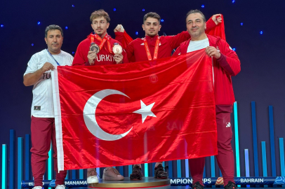 Dünya Halter Şampiyonası'nda 3 madalya
