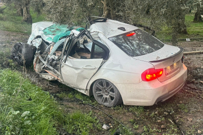 Tankerle çarpışan otomobilde ağır yaralanan kişi hayatını kaybetti