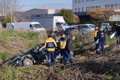 Kırmızı ışıkta geçince dereye uçtu; 2 yaralı