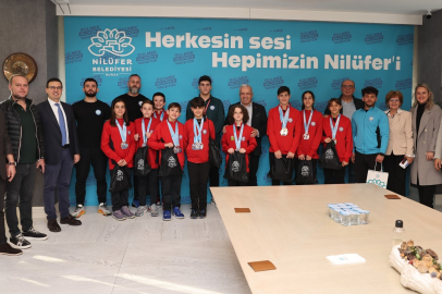 Şadi Özdemir başarılı sporcuları ağırladı