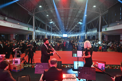 Bozbey, Büyükşehir Belediyesi çalışanlarının yeni yılını kutladı