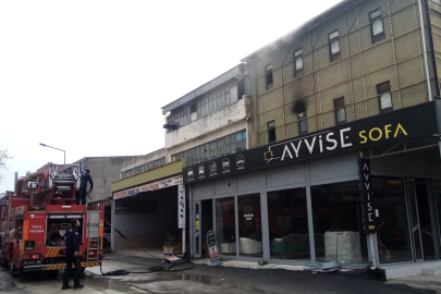 İnegöl'de mobilya imalathanesinde yangın