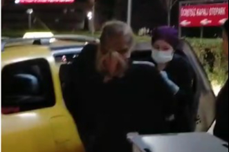 Hamile kadın takside doğurdu