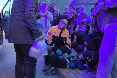 İnegöl'de yola aniden çıkan çocuğa minibüs çarptı