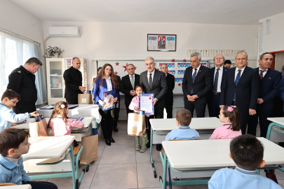 Bursa'da karne heyecanına Vali Ayyıldız da ortak oldu