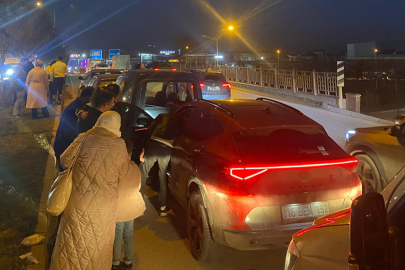 İnegöl'de zincirleme kaza; 2 yaralı