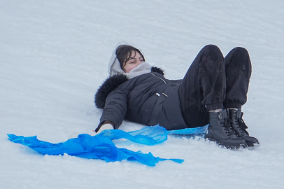 Uludağ'da 5 liralık poşetle kayak keyfi!