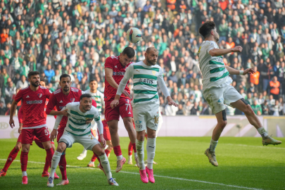 Bursaspor, Düzcespor ile sahasında 0-0 berabere kaldı