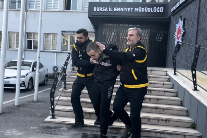 Babasını pompalı tüfekle öldüren gencin müebbet hapsi 20 yıla indirildi