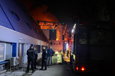 Osmangazi'de tekstil fabrikası alevlere teslim oldu