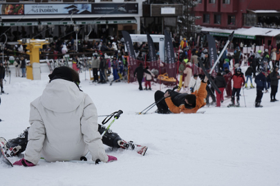 Sömestr tatilinin son hafta sonunda Uludağ’da yoğunluk yaşandı