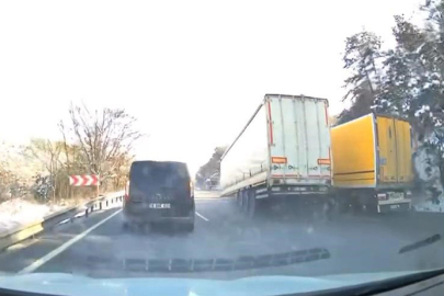 Bursa'da faciaya kılpayı; Tırın dorsesi rampada çekiciden koptu