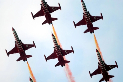 Türk Yıldızları Mustafakemalpaşa semalarında gösteri yapacak