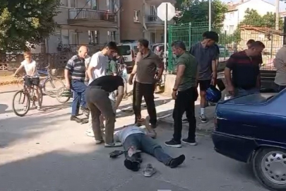 Otomobille çarpışan motosiklet sürücüsü ağır yaralandı