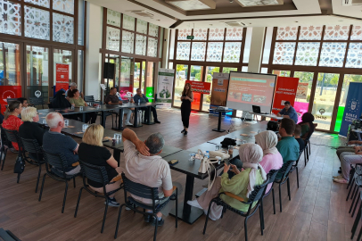 Büyükşehir'den bağımlılıkla mücadele eğitimi