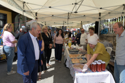 Üretici kadınlar Sümbüllü Bahçe Kadın Girişimciler Sokağı’nda buluştu