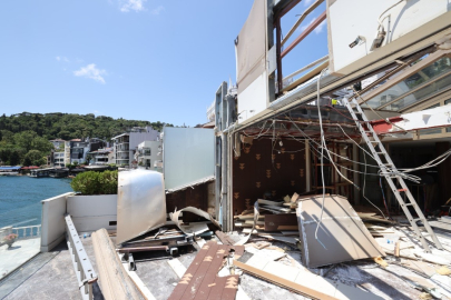 Boğaz'daki kaçak yapıların yıkımına başlandı