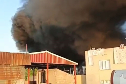 Bursa’da geri dönüşüm tesisinde yangın: Gökyüzünü siyah dumanlar kapladı