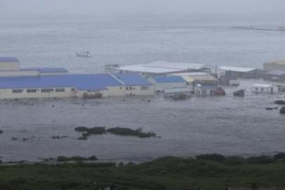 8,8 büyüklüğündeki deprem; Tsunami dalgaları kıyıya vuruyor, birçok yerleşim tahliye ediliyor