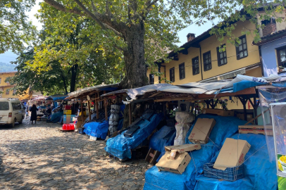 Cumalıkızık'ta korsan tezgahlara bölge sakinlerinden müdahale