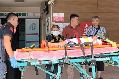 İkinci kattaki balkondan düşen çocuk ağır yaralandı