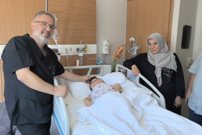 24 kilo ağırlığındaki kadından 3 kilo kist çıktı