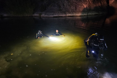 Emet Çayı'nda kızını kurtarmak isterken boğuldu