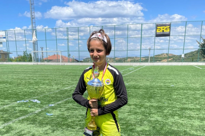 10 yaşındaki Hüseyin İnegölspor'dan Fenerbahçe'ye transfer oldu