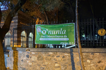 Bursa'da merak uyandıran pankartlar: "Kim O?"