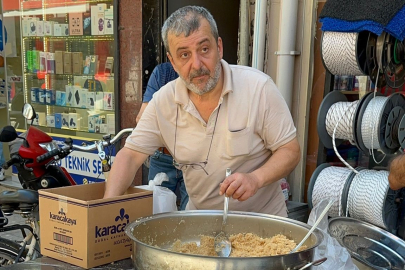 Hem Mourinho hem de Solskjaer için helva dağıttı