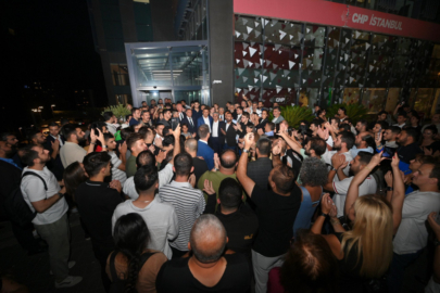 Özgür Özel tüm CHP'lileri İstanbul İl Başkanlığına çağırdı