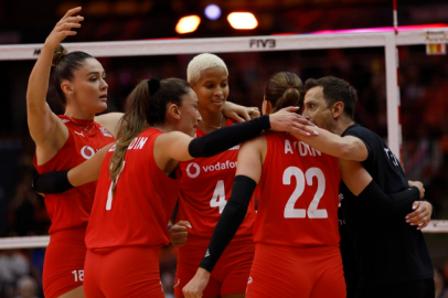 Türkiye tarihinde bir ilk; A Milli Kadın Voleybol Takımı dünya ikincisi oldu