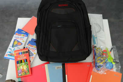 Nilüfer'de ihtiyaç sahibi öğrencilere kırtasiye desteği