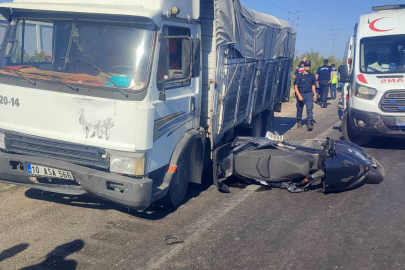 Karacabey'de kırmızı ışıkta feci kaza: 1 ölü, 1 yaralı