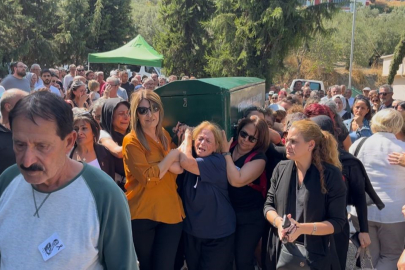 Katledilen Başak Gürkan'ın tabutunu kadınlar taşıdı